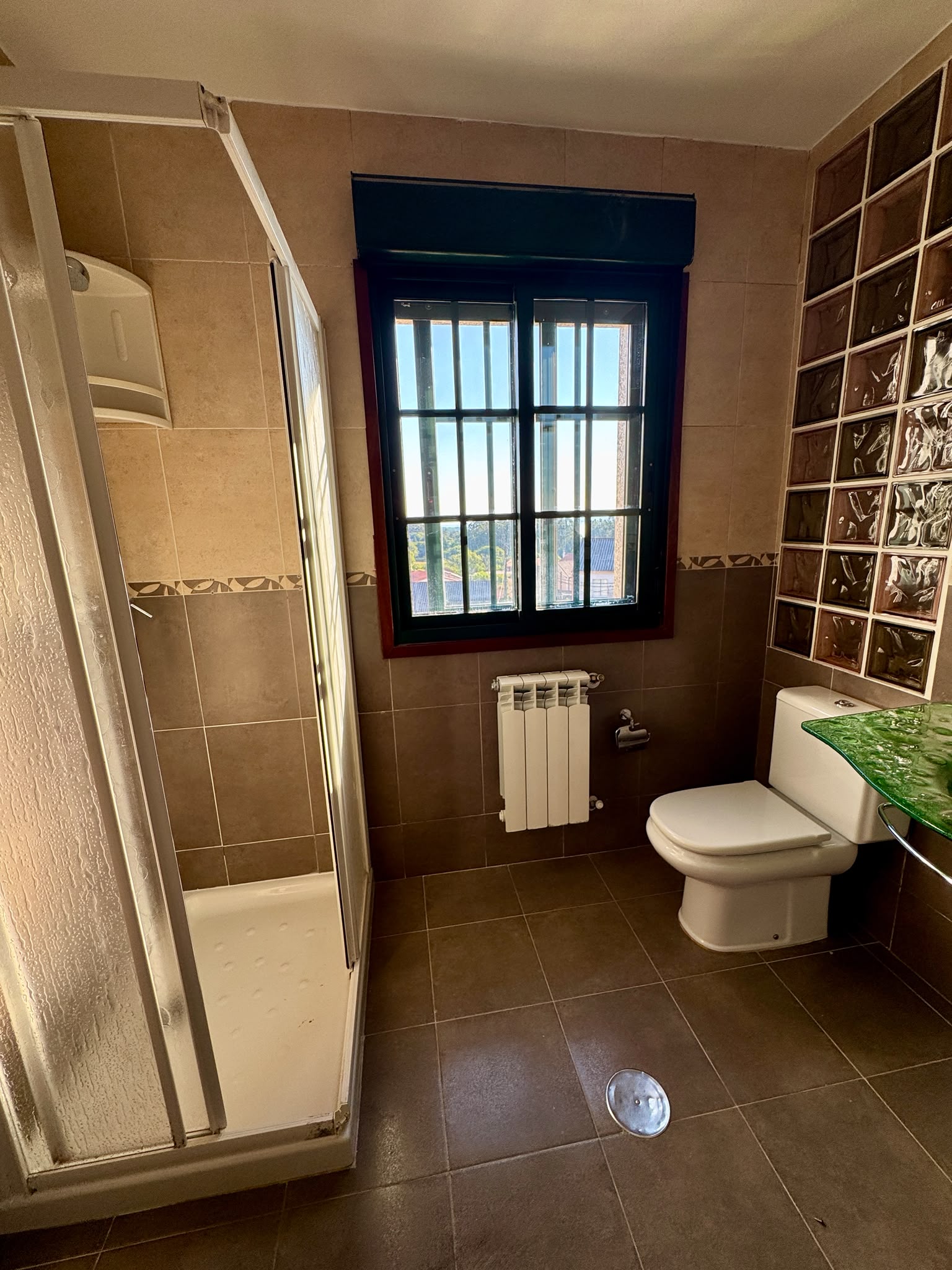 Segundo baño con ducha