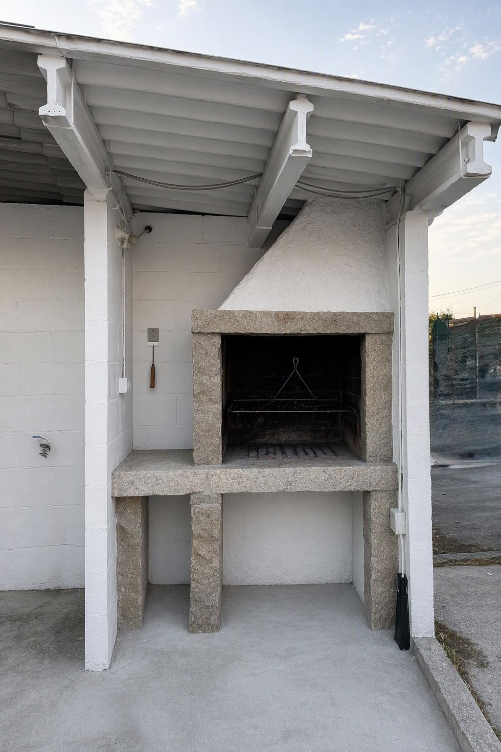 Barbacoa de piedra tradicional